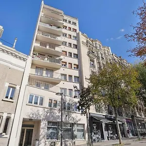 Cosy And Renovated Studio In Heart Of Xvieme Apartamento París