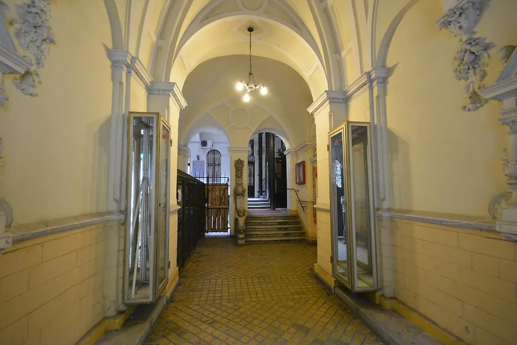 Heart Of Downtown Apartment Budapest