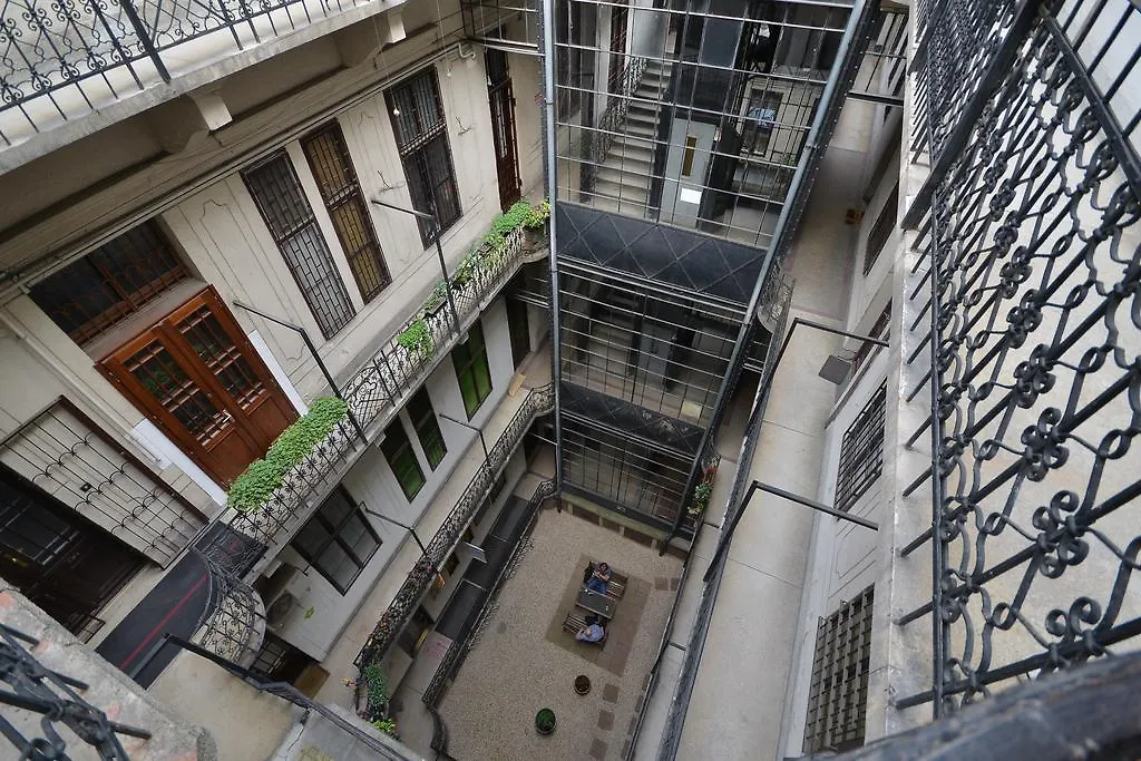 Heart Of Downtown Apartment Budapest