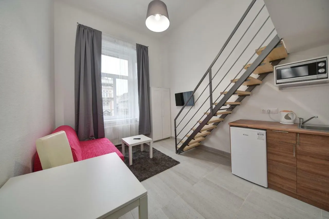 Heart Of Downtown Apartment Budapest