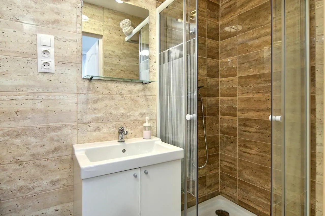 Heart Of Downtown Apartment Budapest
