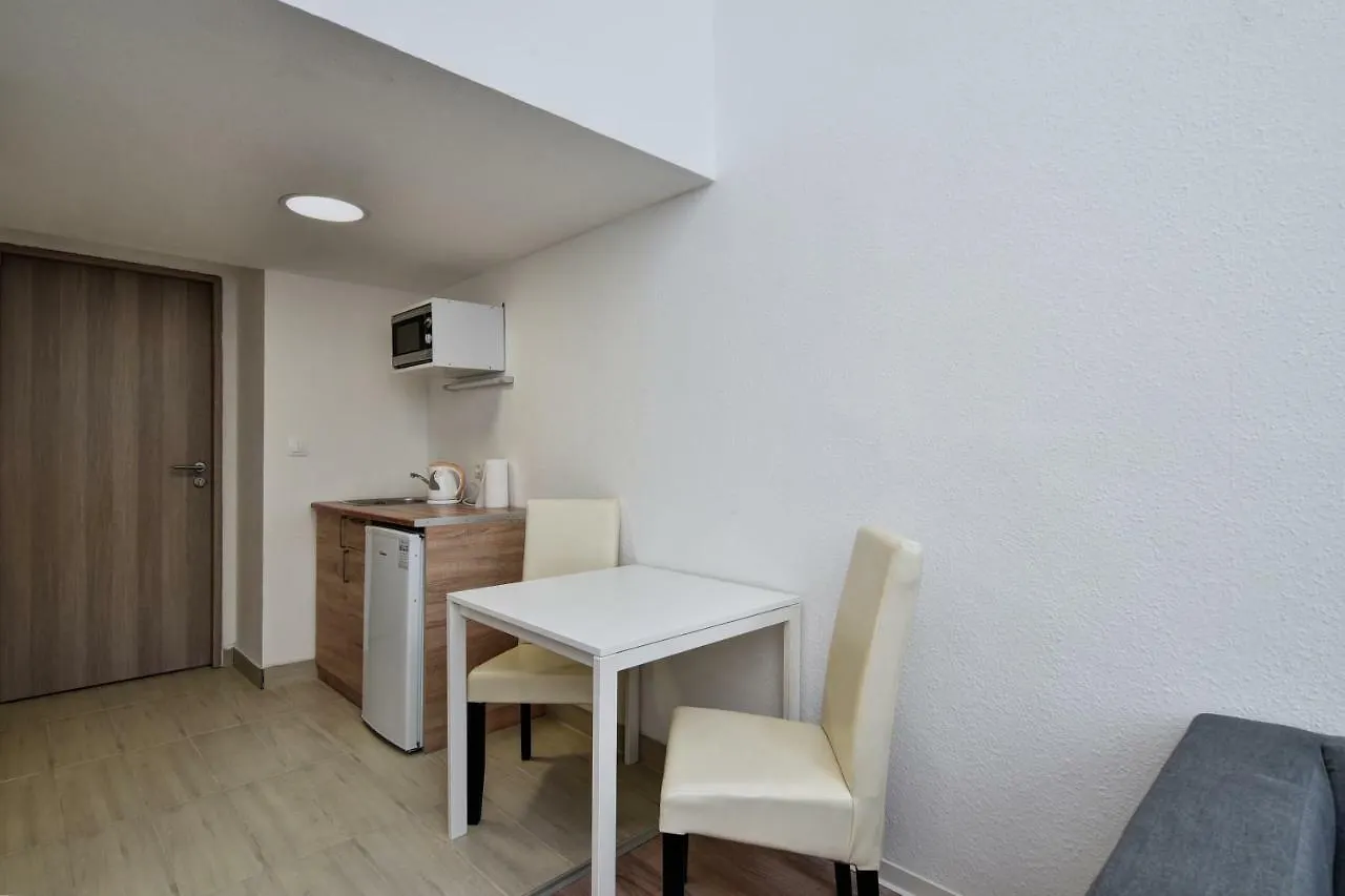 Heart Of Downtown Apartment Budapest